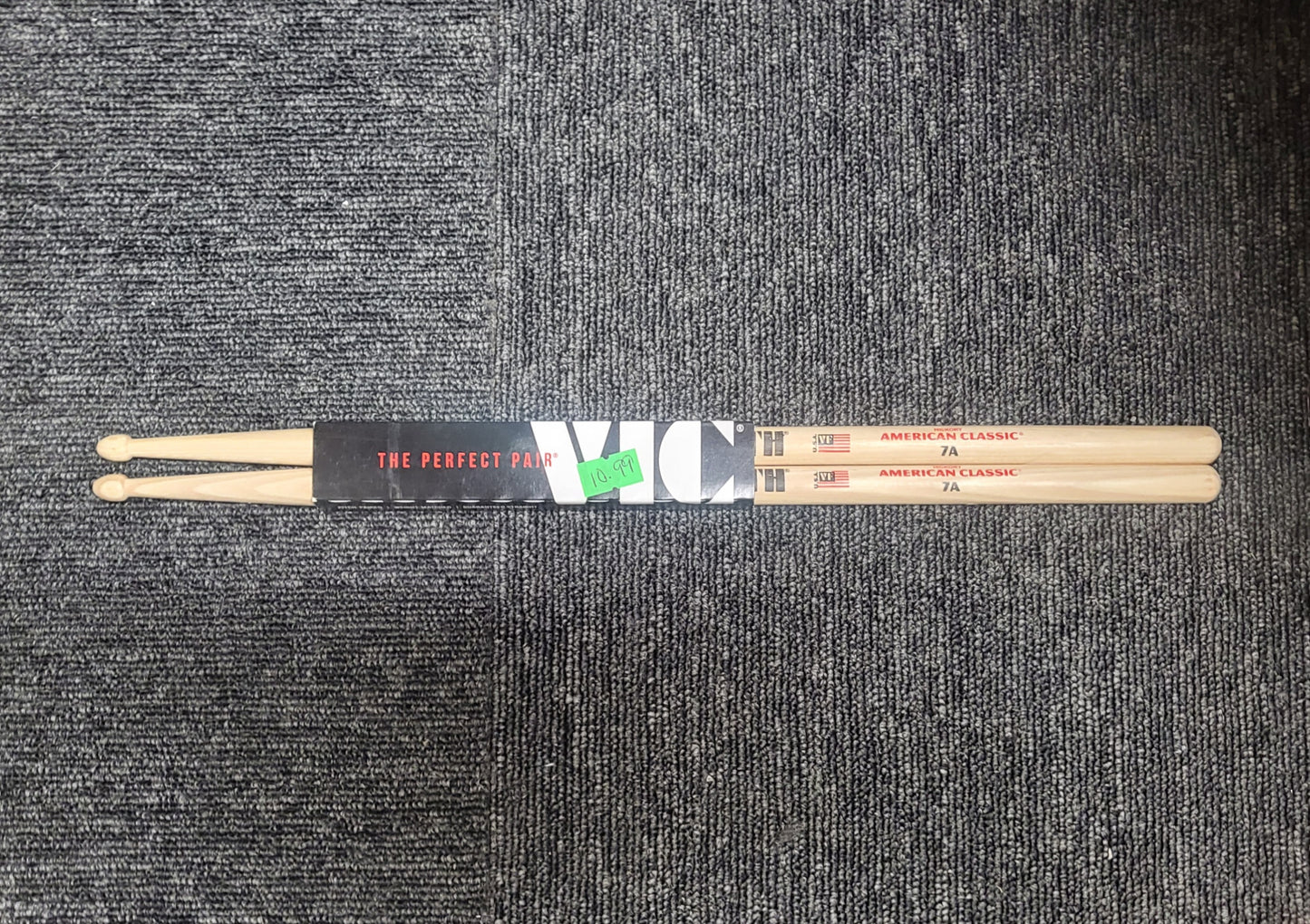 Vic Firth Hickory American Classic 7A Wood Tip Drum Sticks