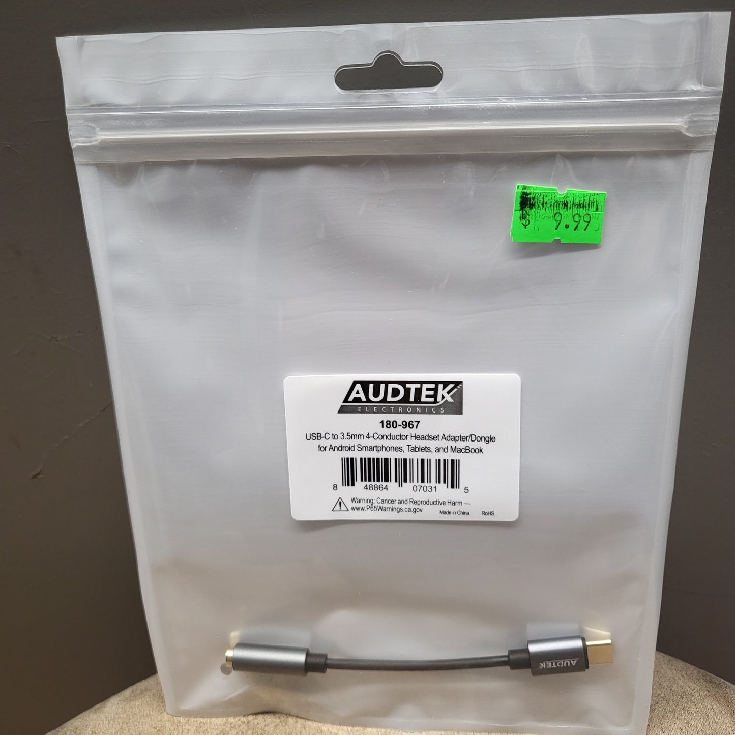 Audtek USB-C to 3.5mm 4-Conductor Headset Adaptor/Dingle for Andrpid Smartphones, Tablets, and Macbook