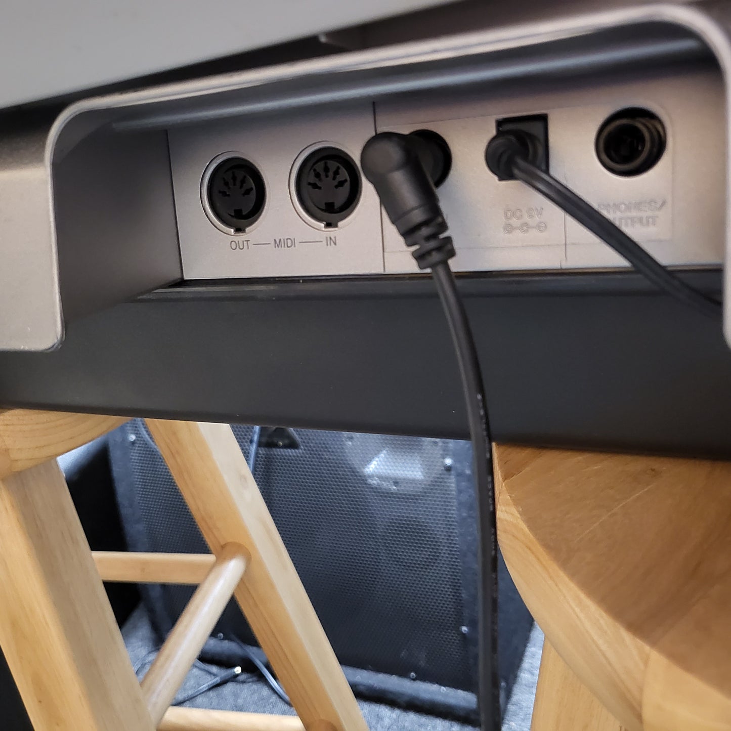 Casio LK-43 Keyboard -Used