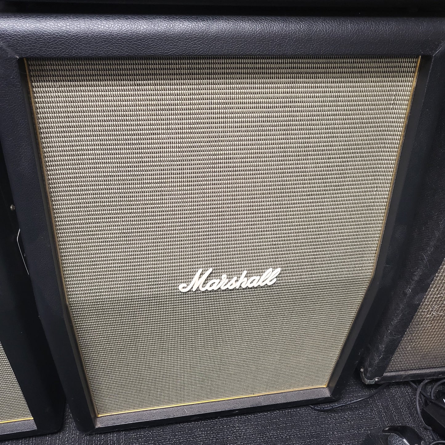 Marshall ORI212A Origin 160-watt 2x12" Vertical Extension Cabinet