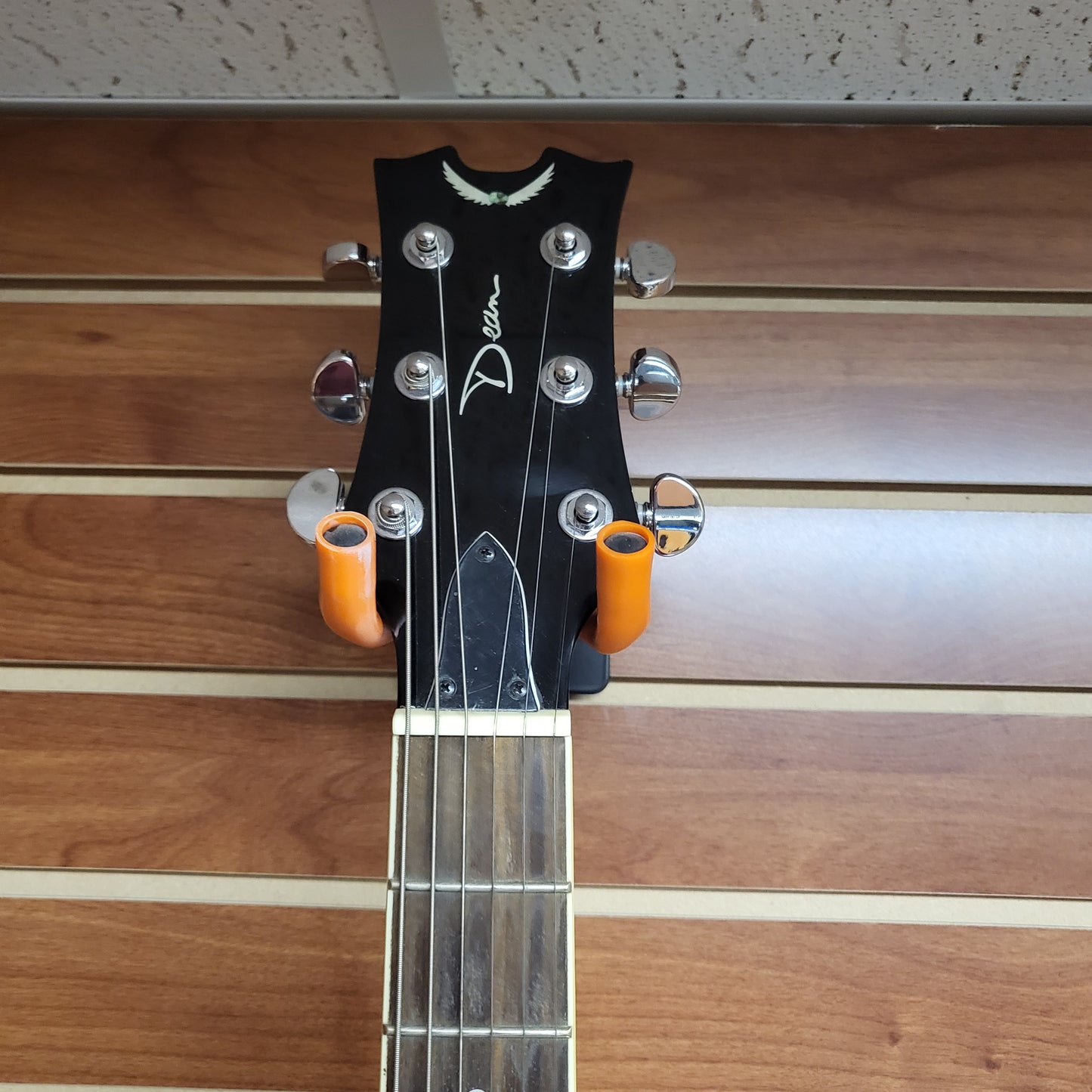 Dean Backwoods Banjitar 6 String Resonator Back Banjo Natural
