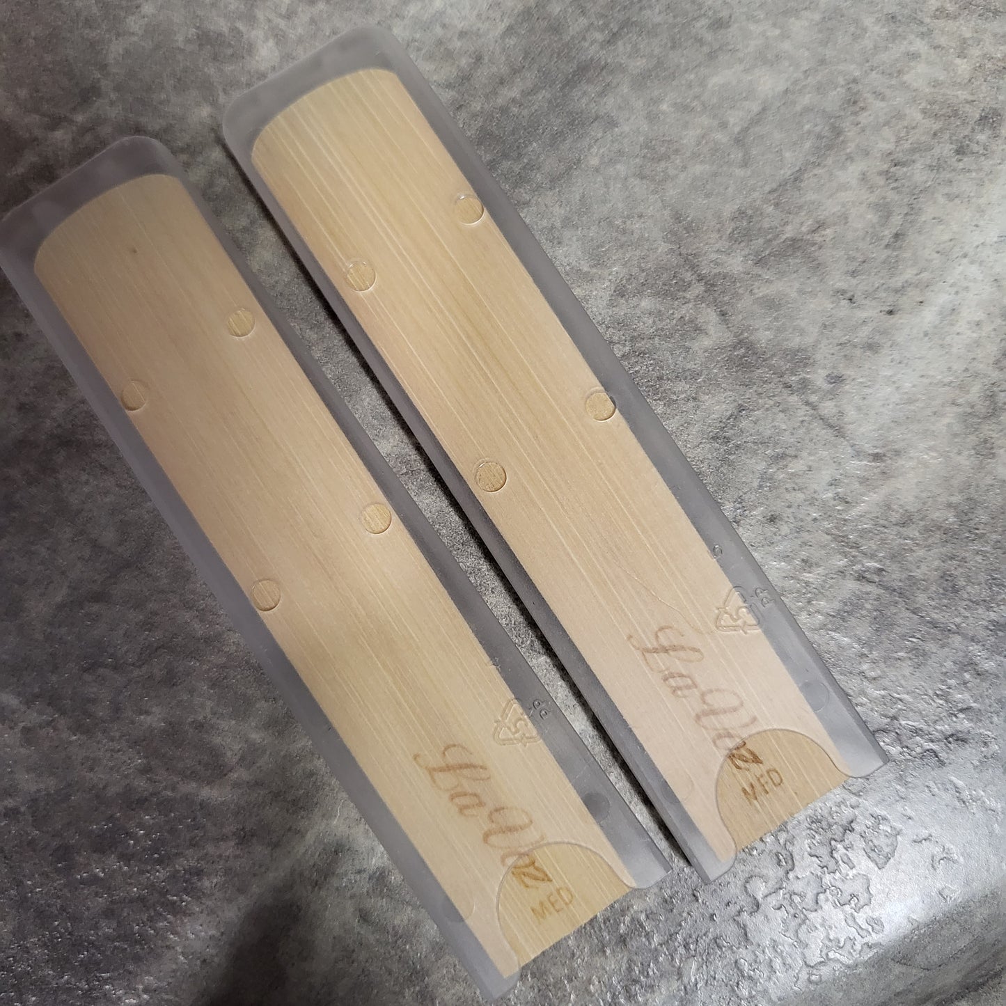 La Voz by Rico Baritone Saxophone Reeds Medium Single