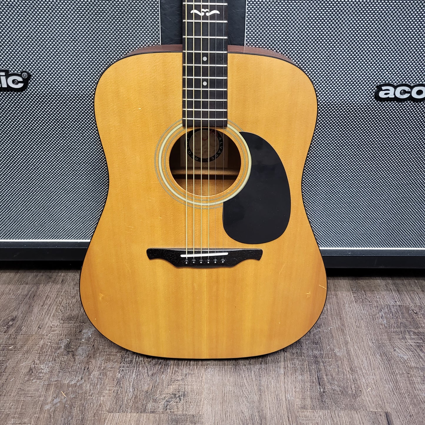 Alvarez Acoustic Guitar Regent 5210 Satin Used