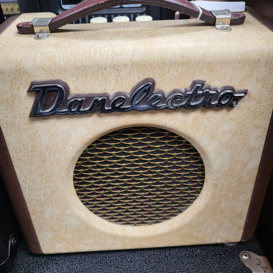 Danelectro Dirty Thirty Guitar Amp Used