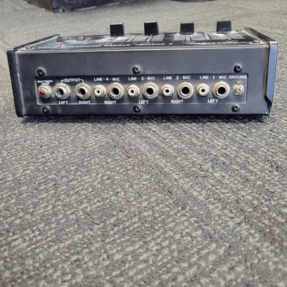 Realistic 4 Channel Stereo Microphone Mixer
