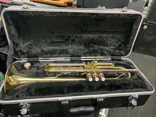 Used Yamaha Student Trumpet YTR-2320